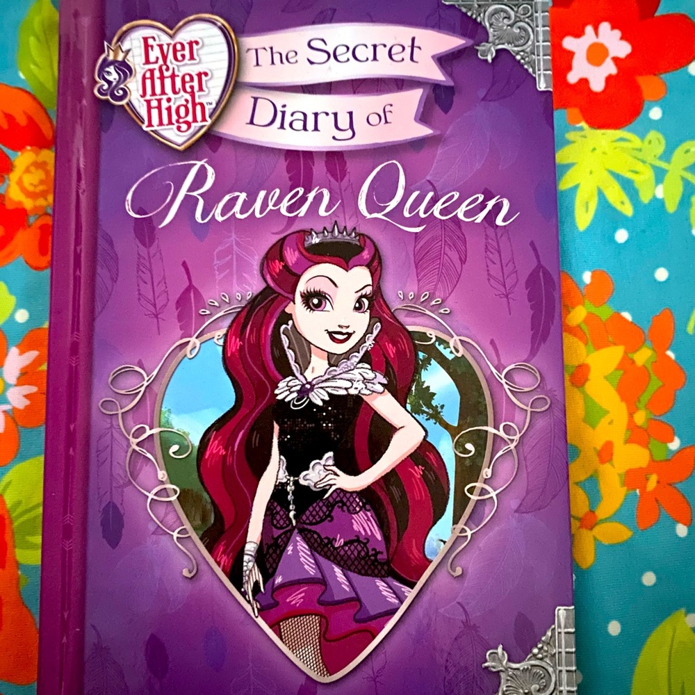 EVER AFTER HIGH: The Secret Diary of Raven Queen